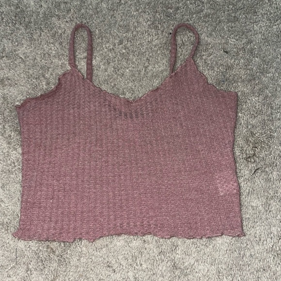 2 Tank Tops - Picture 2 of 5